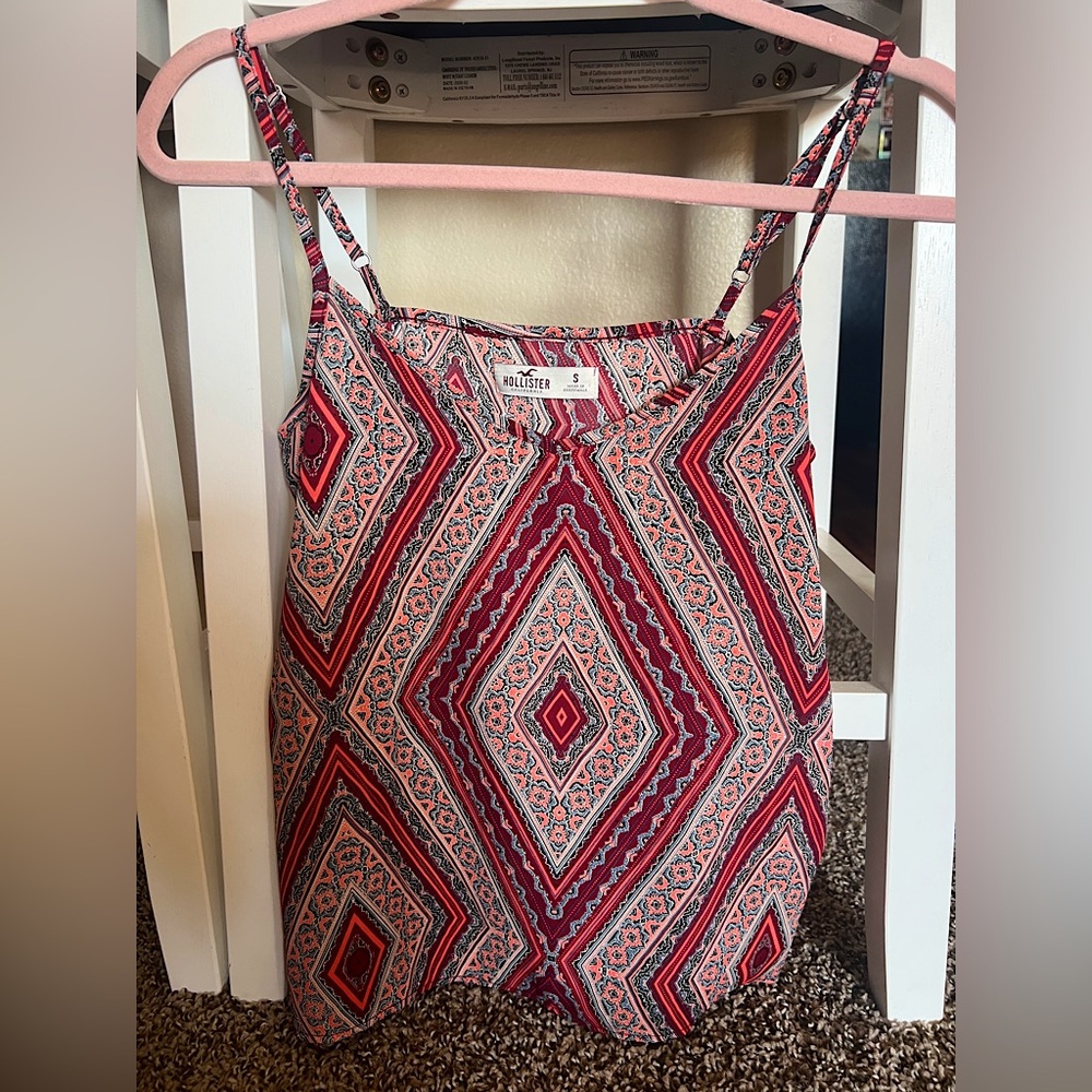 Hollister designed adjustable strap tank top Size Small